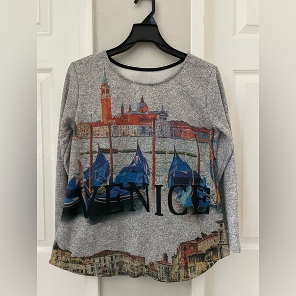 Venice Print Gray Long Sleeve Blouse - Picture 7 of 7